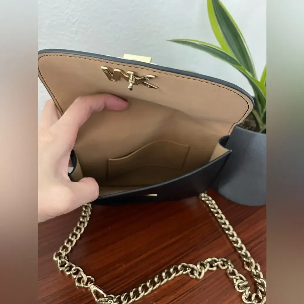 MICHAEL KORS - Black Fanny Pack Belt Bag Purse